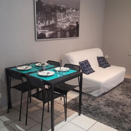 Appartement Cosy Dans Beau Village De Champagne Cormicy Exterior foto